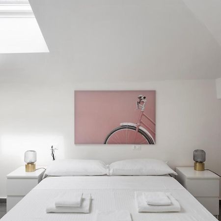 2 Bedroom 2 Bathroom Apt - Duomo 1 Milano Eksteriør bilde