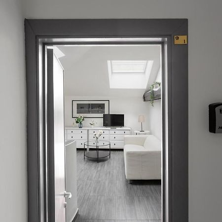 2 Bedroom 2 Bathroom Apt - Duomo 1 Milano Eksteriør bilde