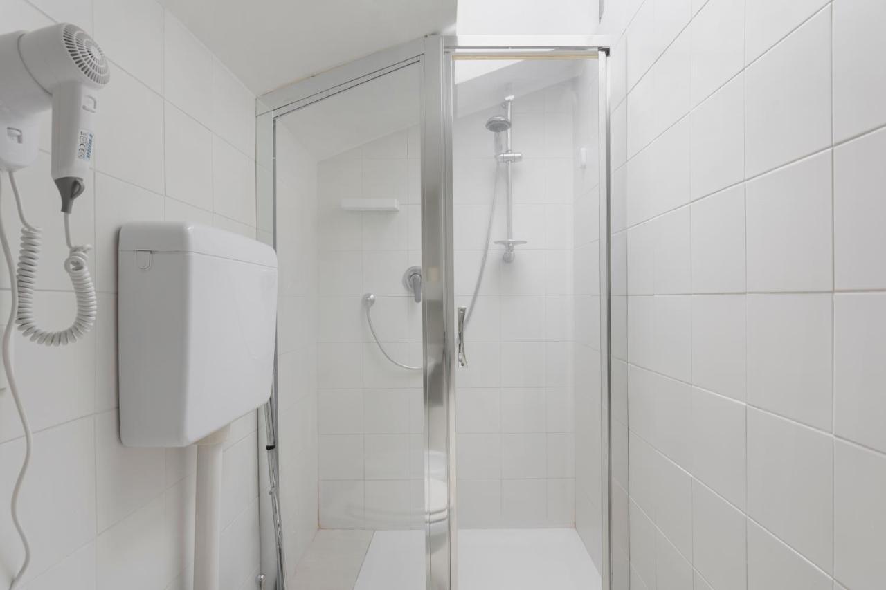 2 Bedroom 2 Bathroom Apt - Duomo 1 Milano Eksteriør bilde