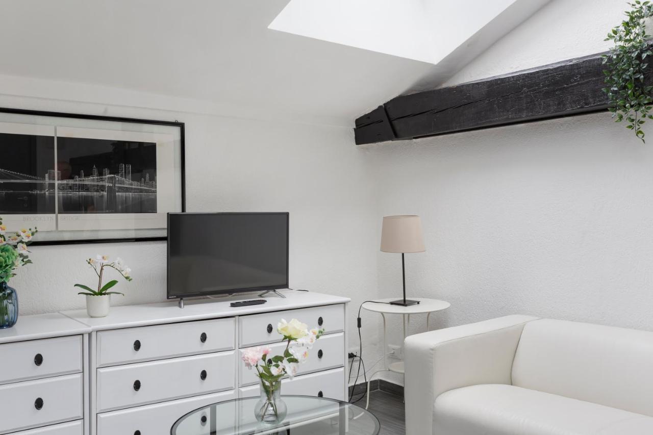 2 Bedroom 2 Bathroom Apt - Duomo 1 Milano Eksteriør bilde