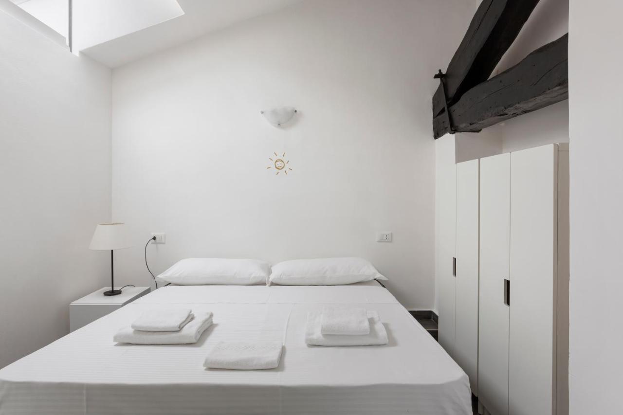 2 Bedroom 2 Bathroom Apt - Duomo 1 Milano Eksteriør bilde