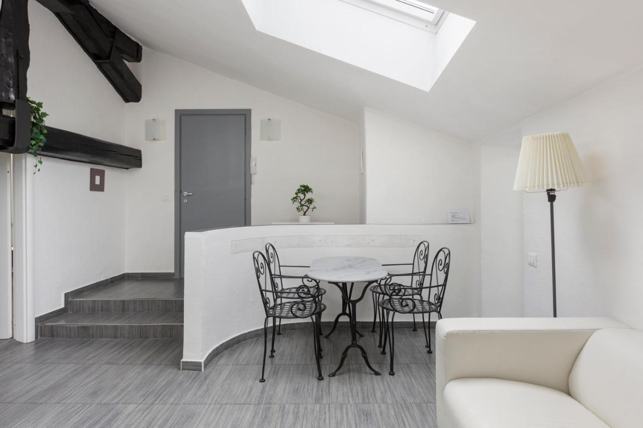 2 Bedroom 2 Bathroom Apt - Duomo 1 Milano Eksteriør bilde