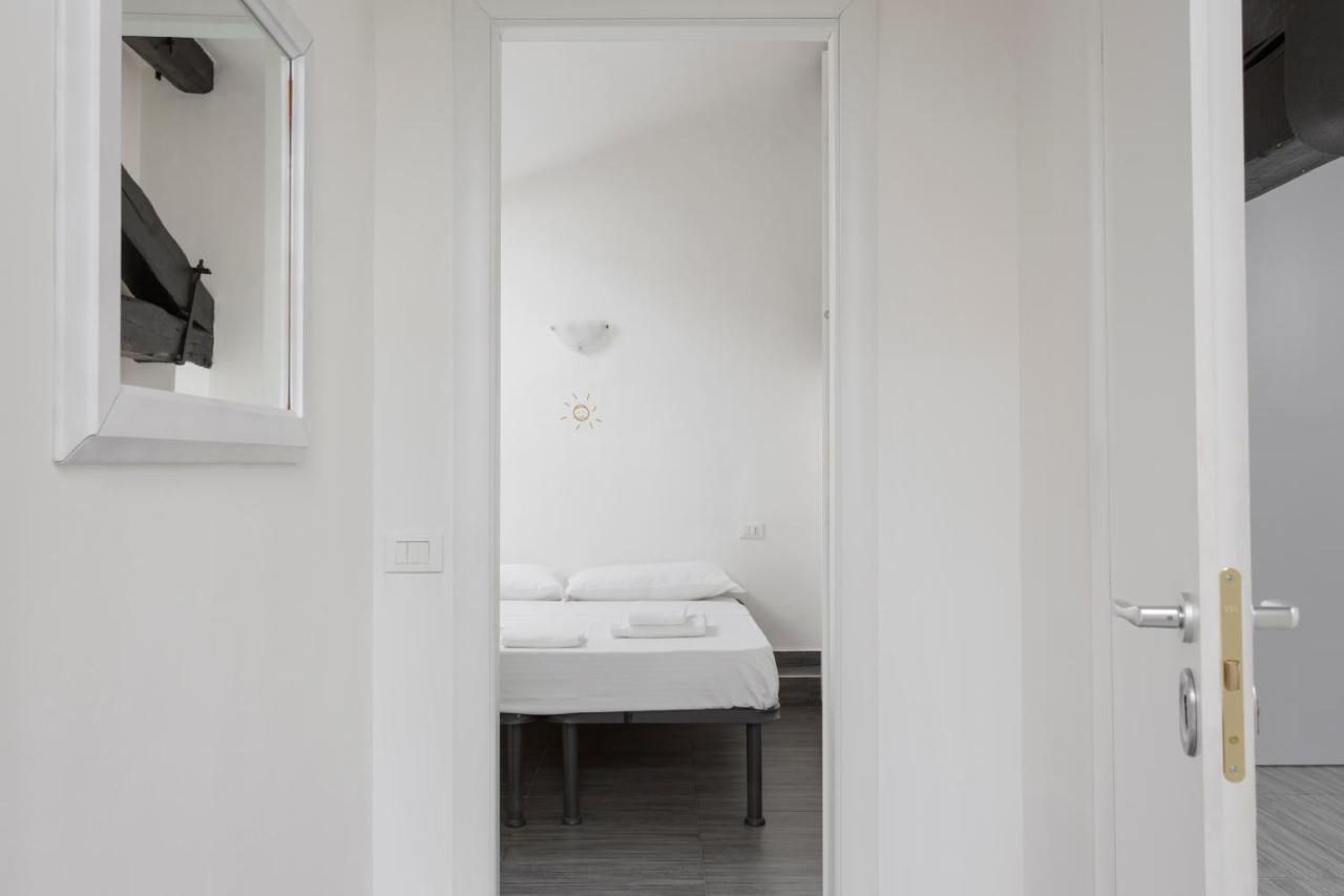 2 Bedroom 2 Bathroom Apt - Duomo 1 Milano Eksteriør bilde