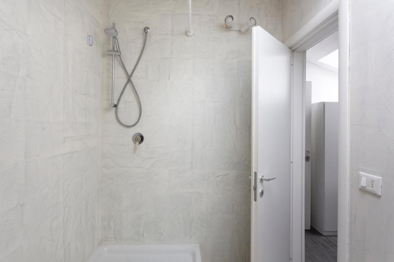 2 Bedroom 2 Bathroom Apt - Duomo 1 Milano Eksteriør bilde